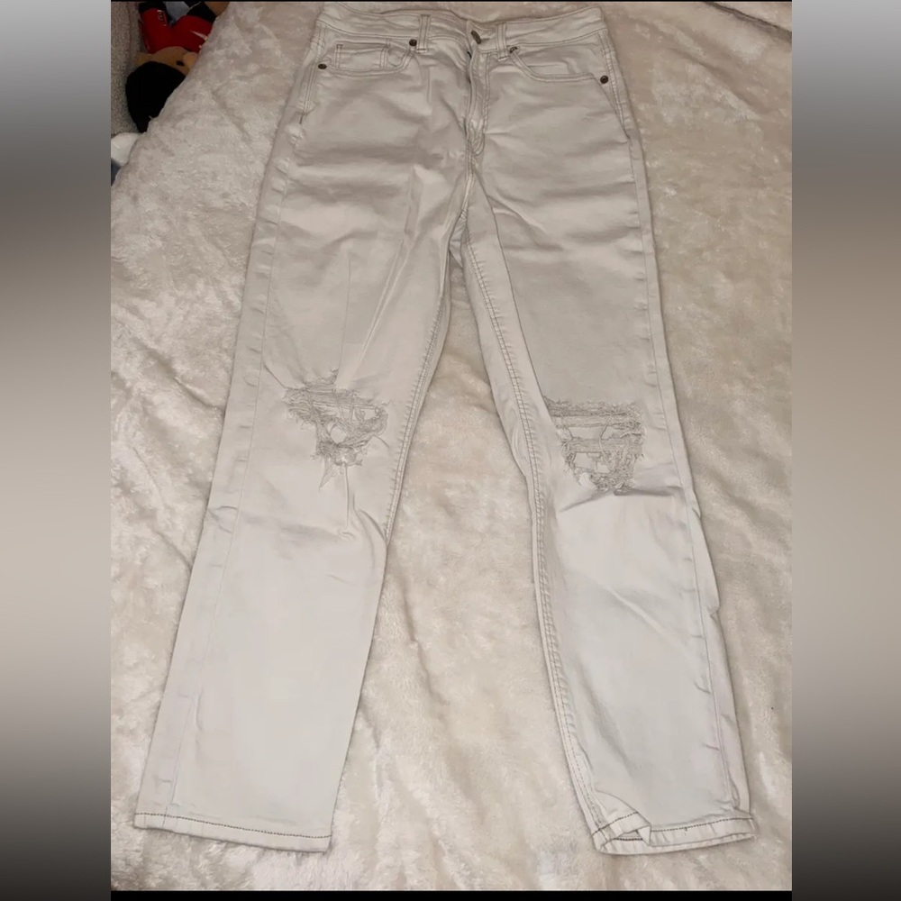 American Eagle Mom Jeans